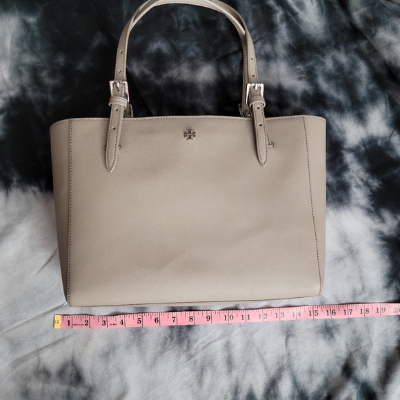 Tory Burch Small York Tote - Picture 3 of 5